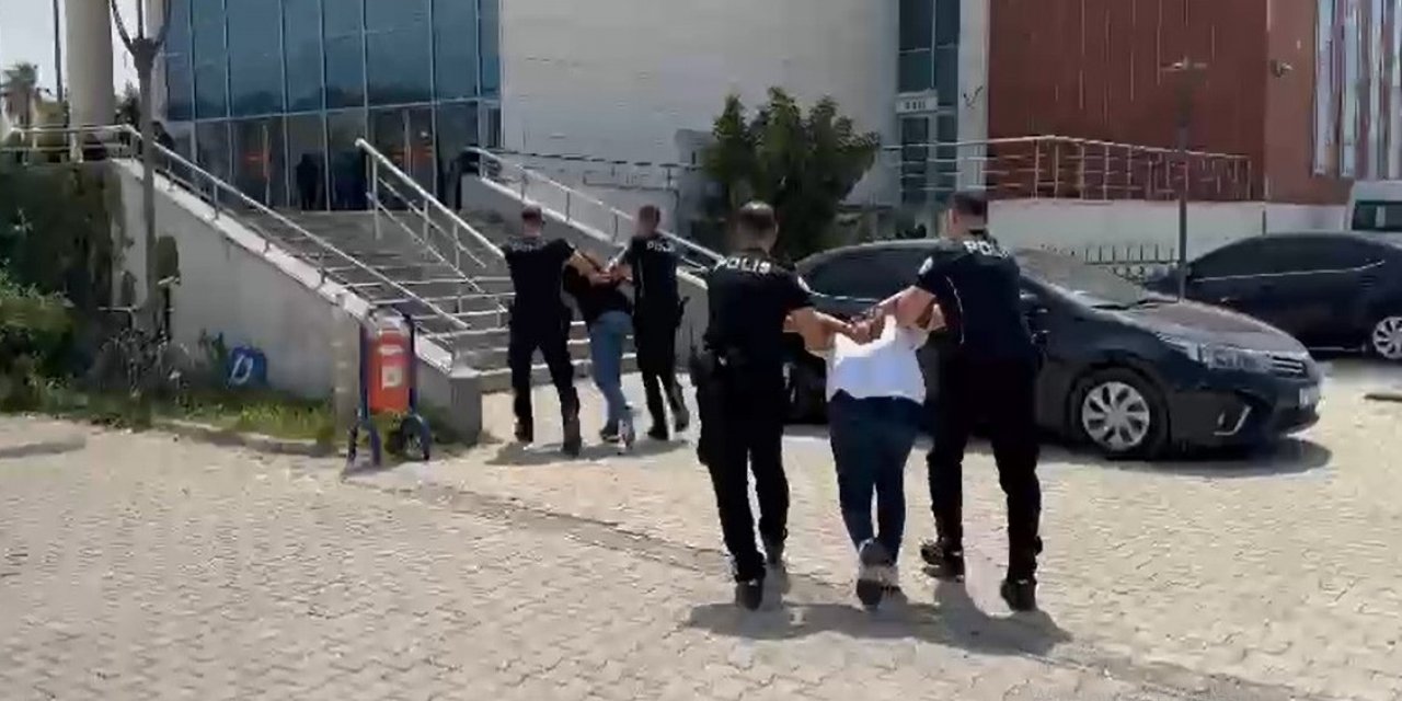 Hatay’da yağma ve silahla tehdit şüphelisi 2 kişi tutuklandı