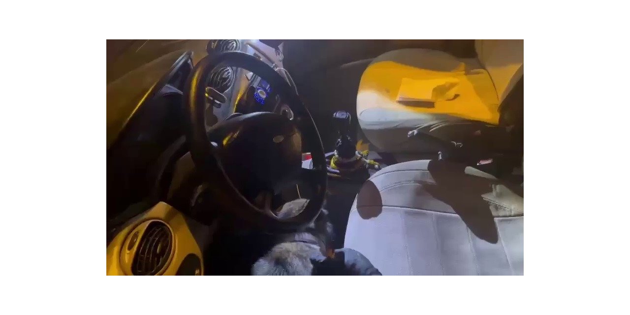 Hassas burun tespit etti, vitesi kutusundan uyuşturucu çıktı