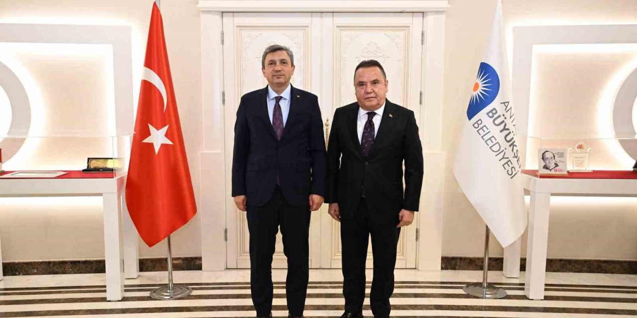 Başkan Böcek: "Valiliğimiz ile işbirliği halinde güzel hizmetler sunacağız"