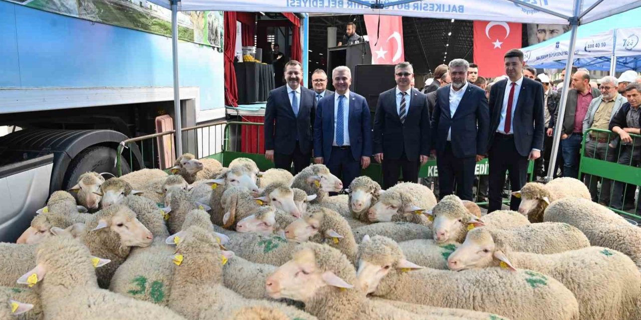 Balıkesir Büyükşehir kırsalda üreticinin yanında