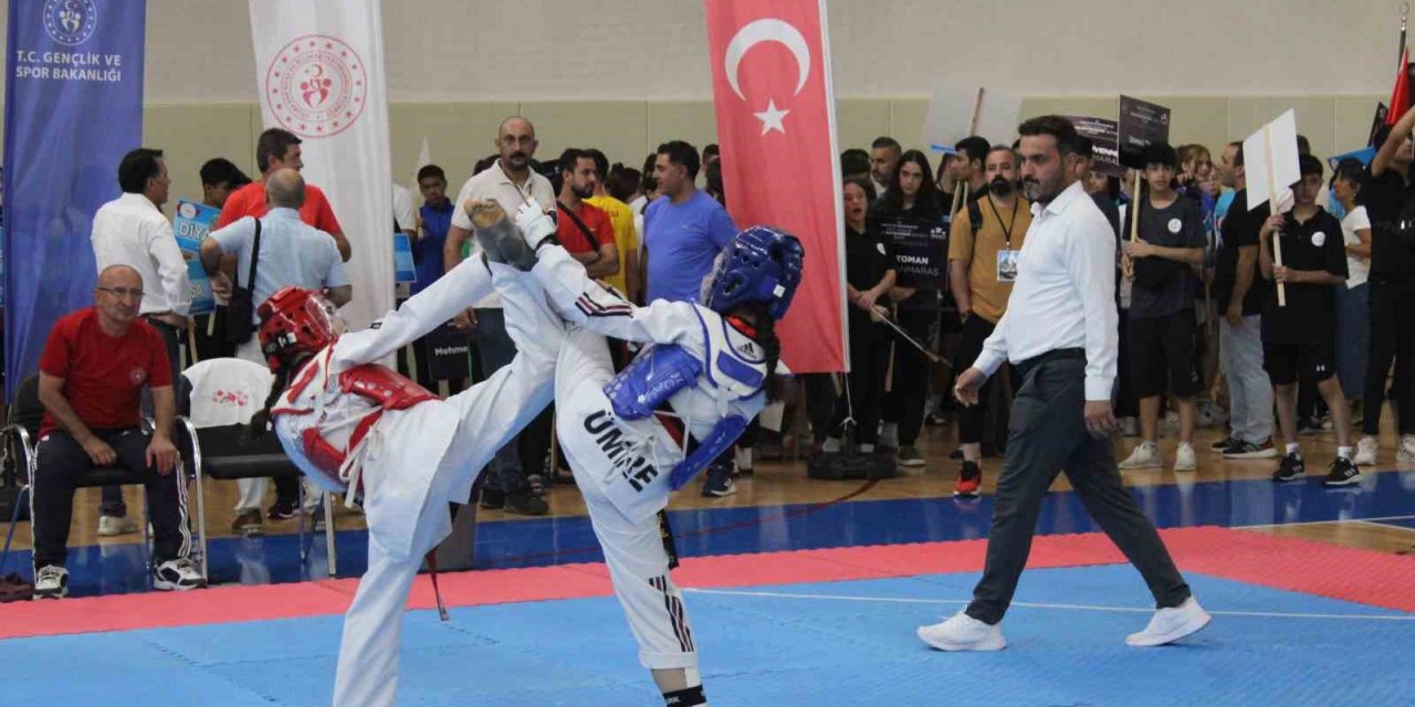 Türkiye Yıldızlar Tekvando Şampiyonası Sinop’ta başladı