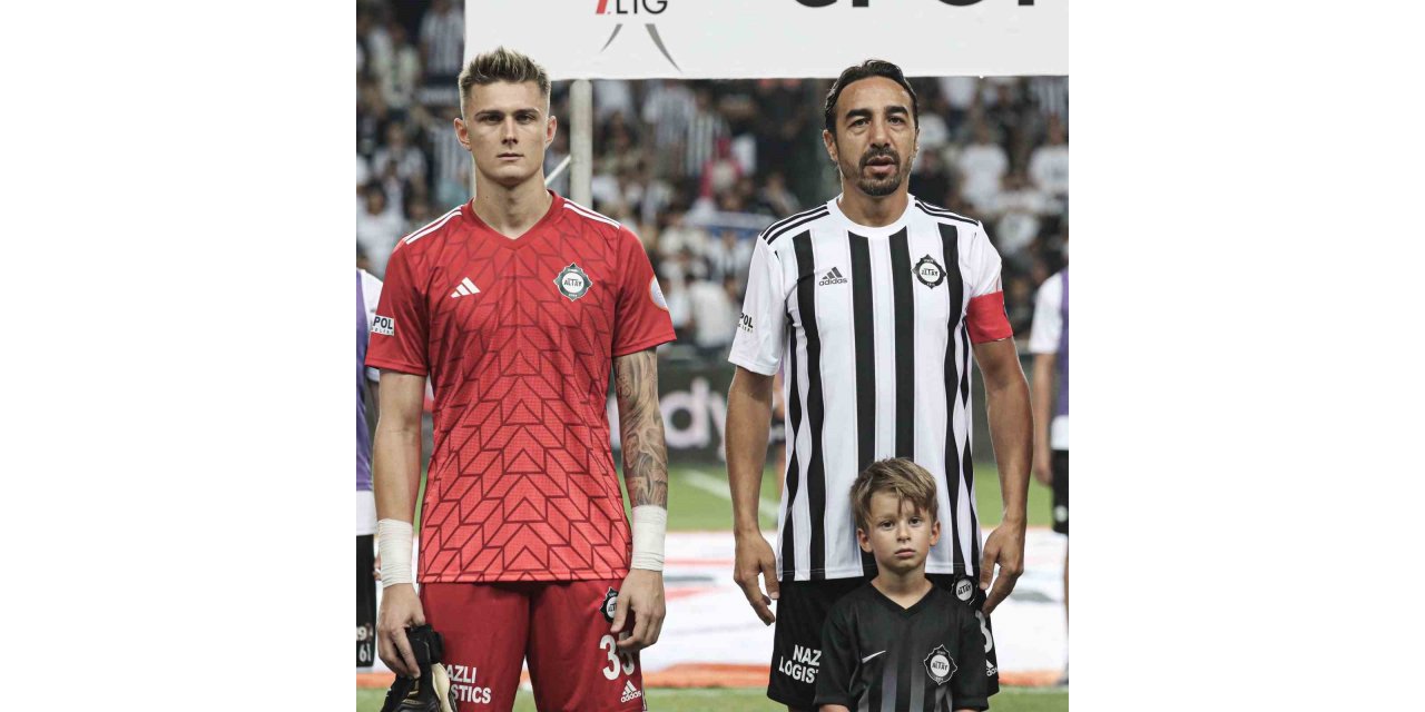 Altaylı İbrahim Öztürk, yeniden tarih yazdı