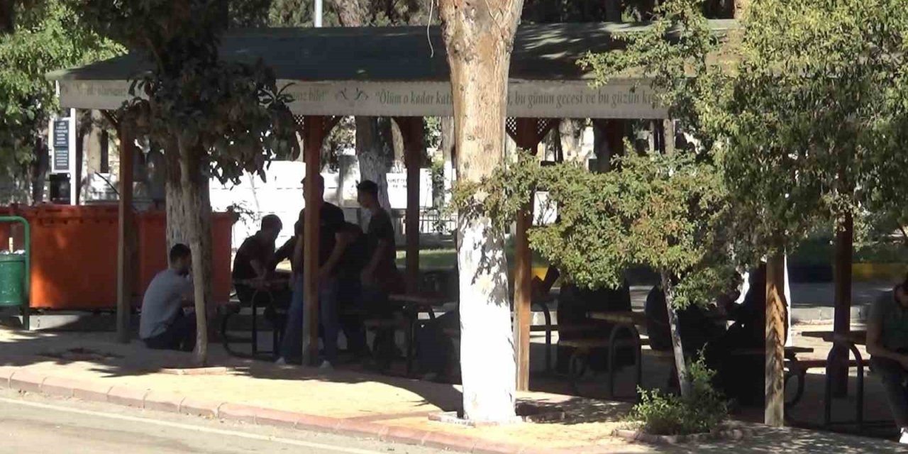 12 yaşındaki çocuk depremin oluşturduğu gölette boğuldu