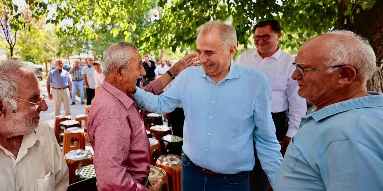 Başkan Zolan baba ocağında hemşehrileriyle kucaklaştı