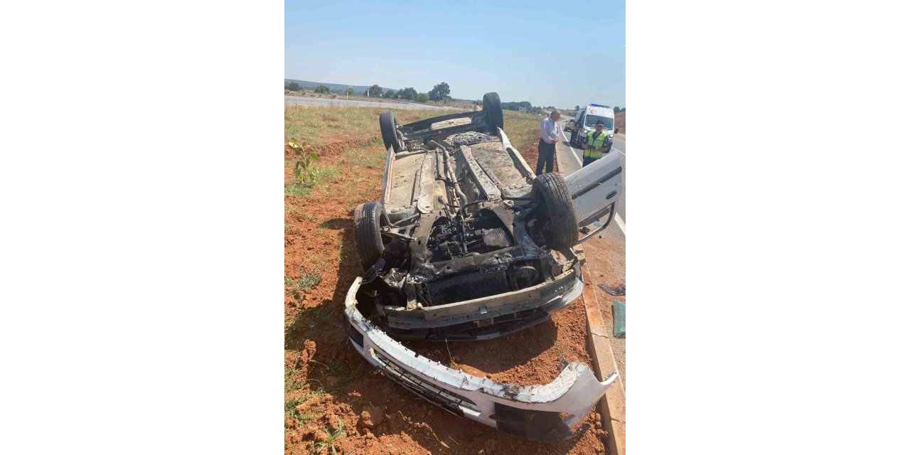 Takla atla atan otomobilin sürücüsü yaralandı