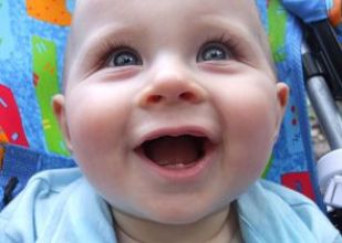 Bebeklerde fıtık riski