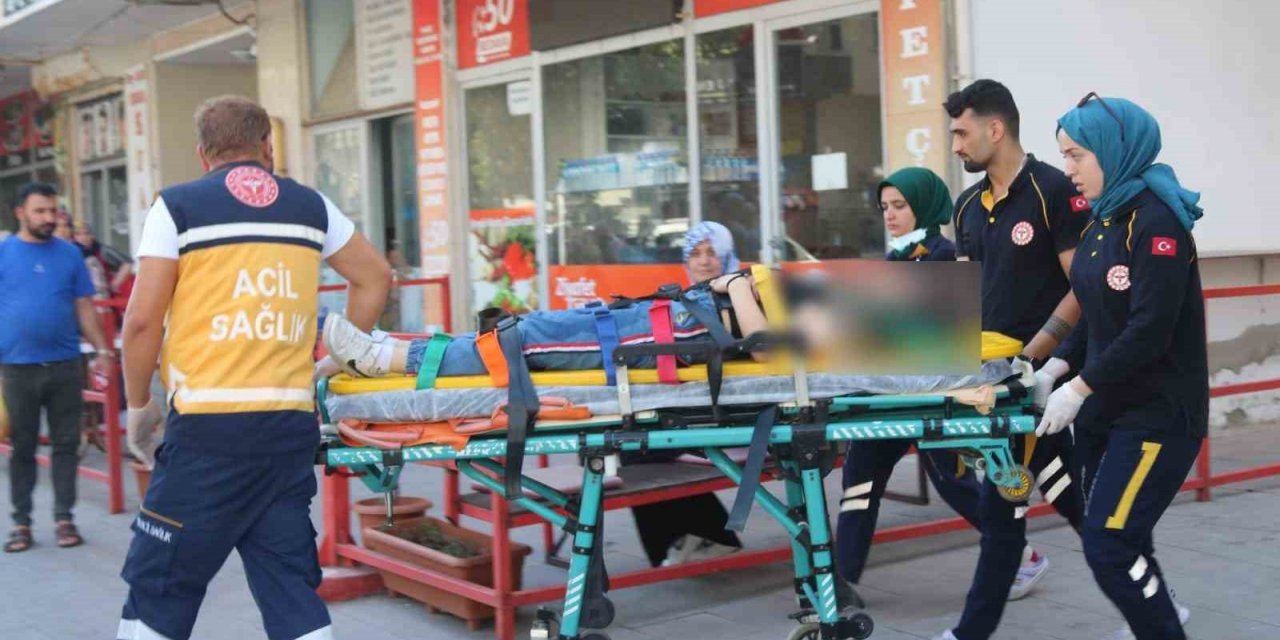 Birinci kattan atlayan genç kız yaralandı