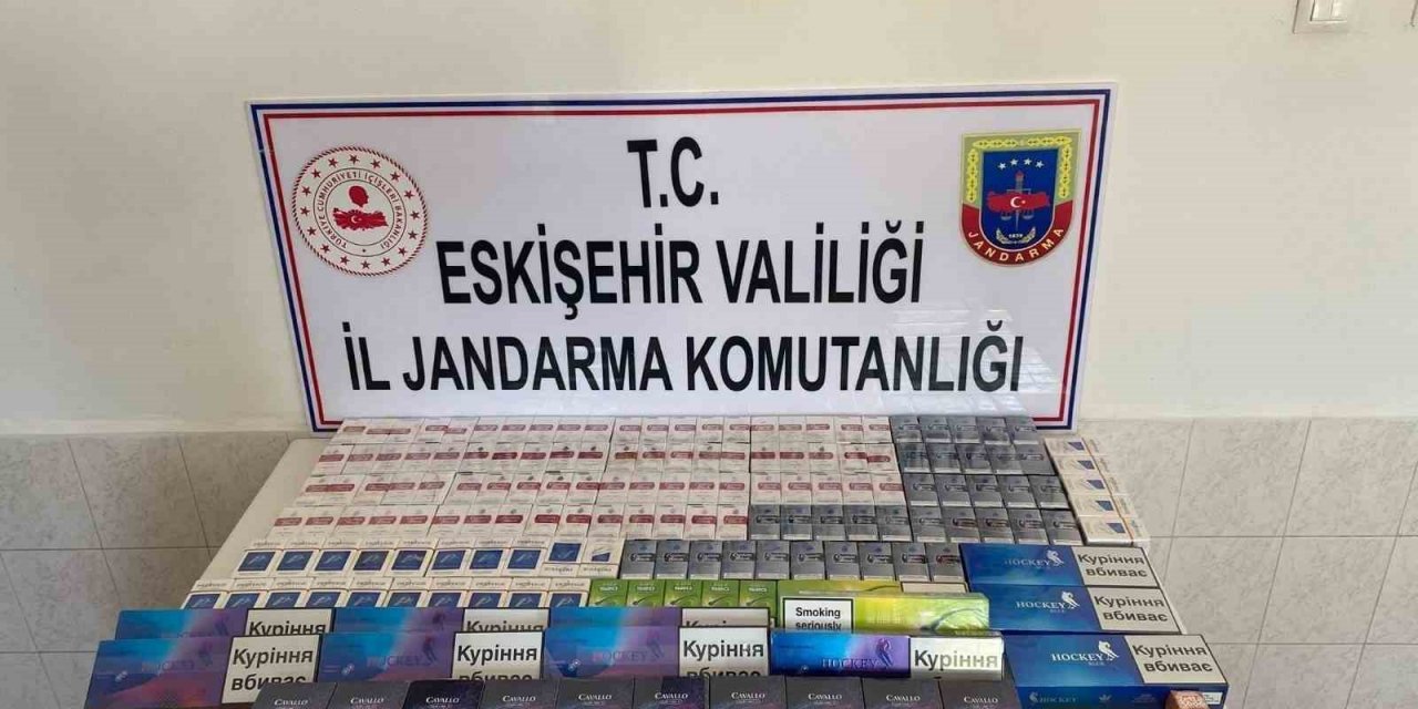 Kaçak sigara satışı yapan şüpheli jandarma tarafından yakalandı
