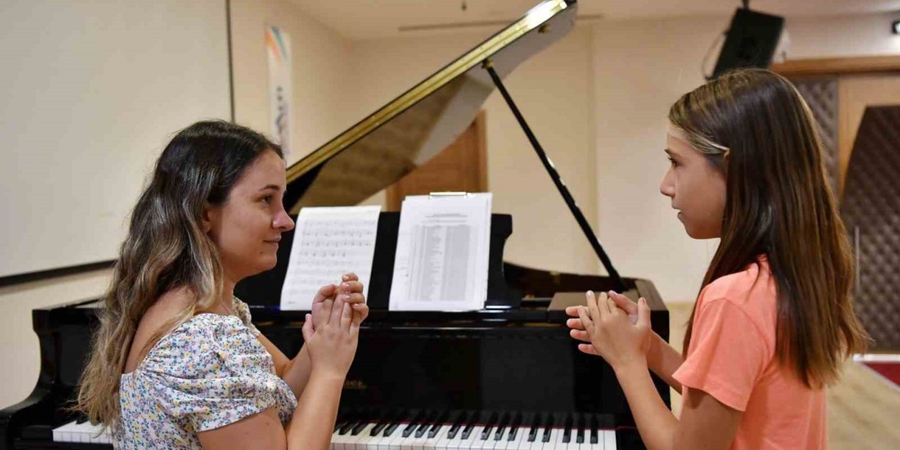 Konyaaltı Oda Orkestrası, müzisyenlerini arıyor