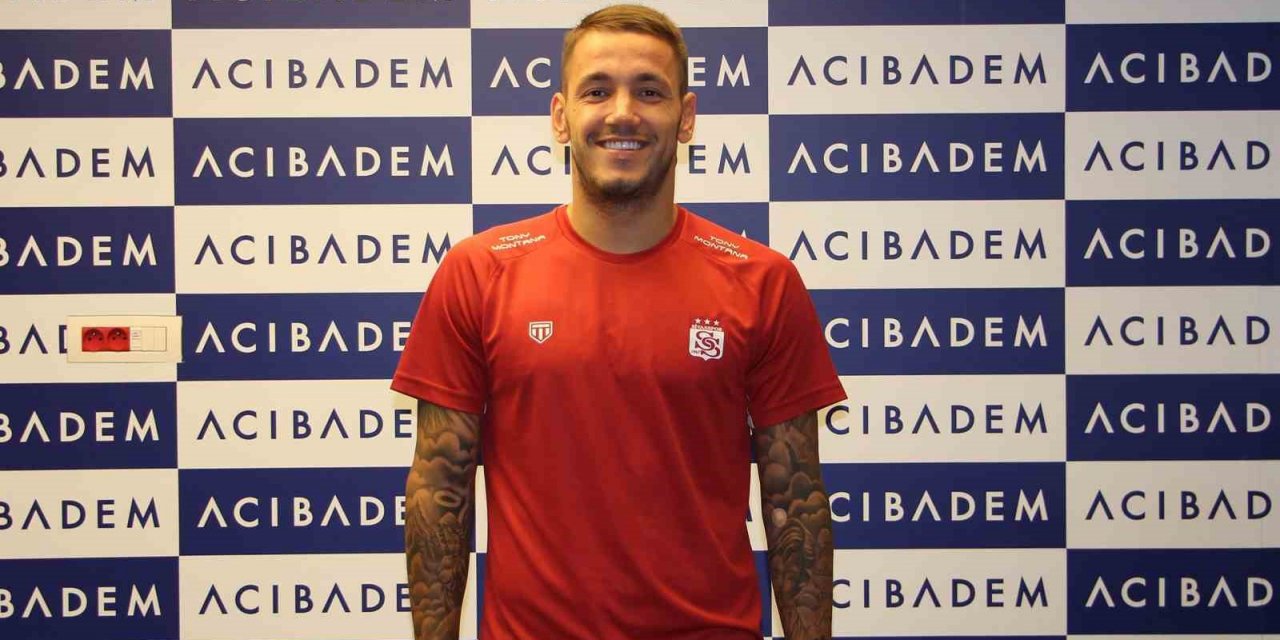 Sivasspor’da Rey Manaj, sağlık kontrolünden geçti