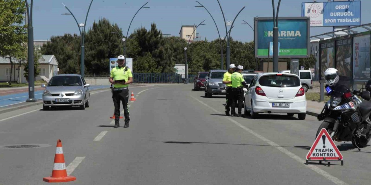 Ordu’da bir haftada 14 bin araç denetlendi
