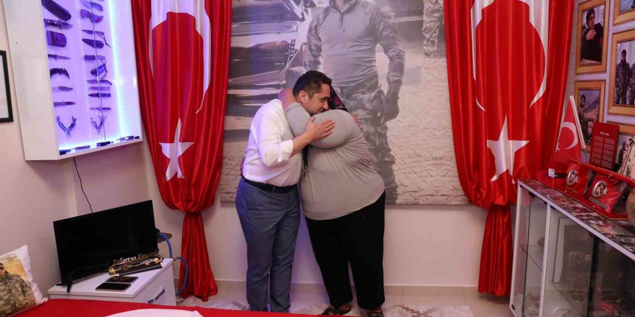 ALKÜ Rektörü Türkdoğan, şehit ailesiyle bir araya geldi