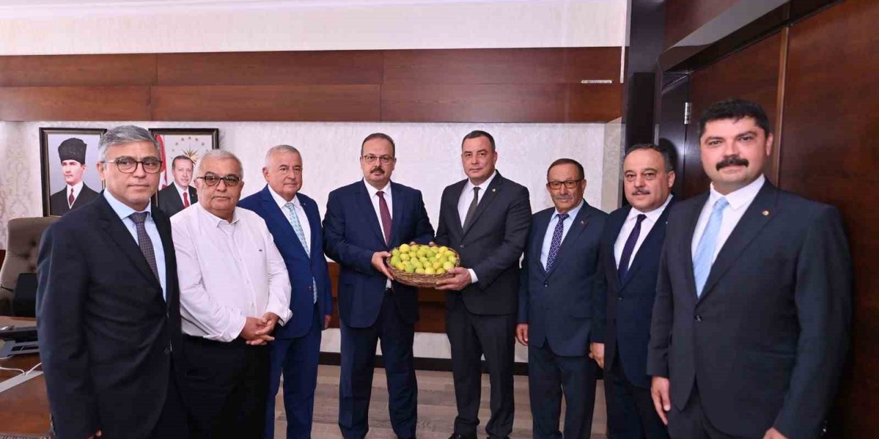 Aydın Valisi Canbolat, Aydın Ticaret Borsası heyetini ağırladı