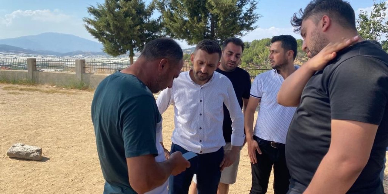 Sarıgöl’de 4 mahalleye halı saha yapılıyor