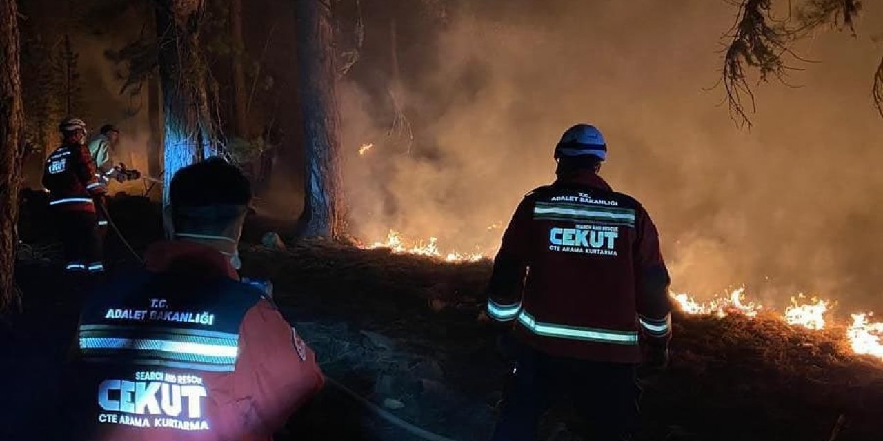 Adalet Bakanı Tunç: “CEKUT ekipleri Çanakkale’deki orman yangınına destek için 13 farklı ilden yola çıktı”
