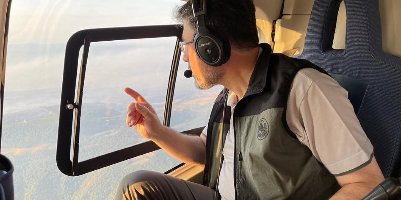 Bakan Yumaklı, Çanakkale’deki devam eden orman yangını havadan helikopterle inceledi