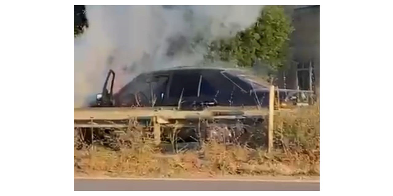 D-100’de otomobil alev aldı