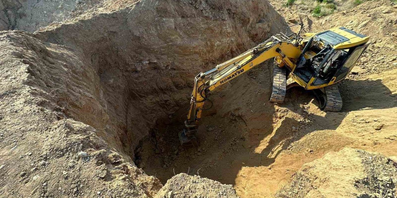 Kaçak kazı yapan 5 şüpheli suçüstü yakalandı