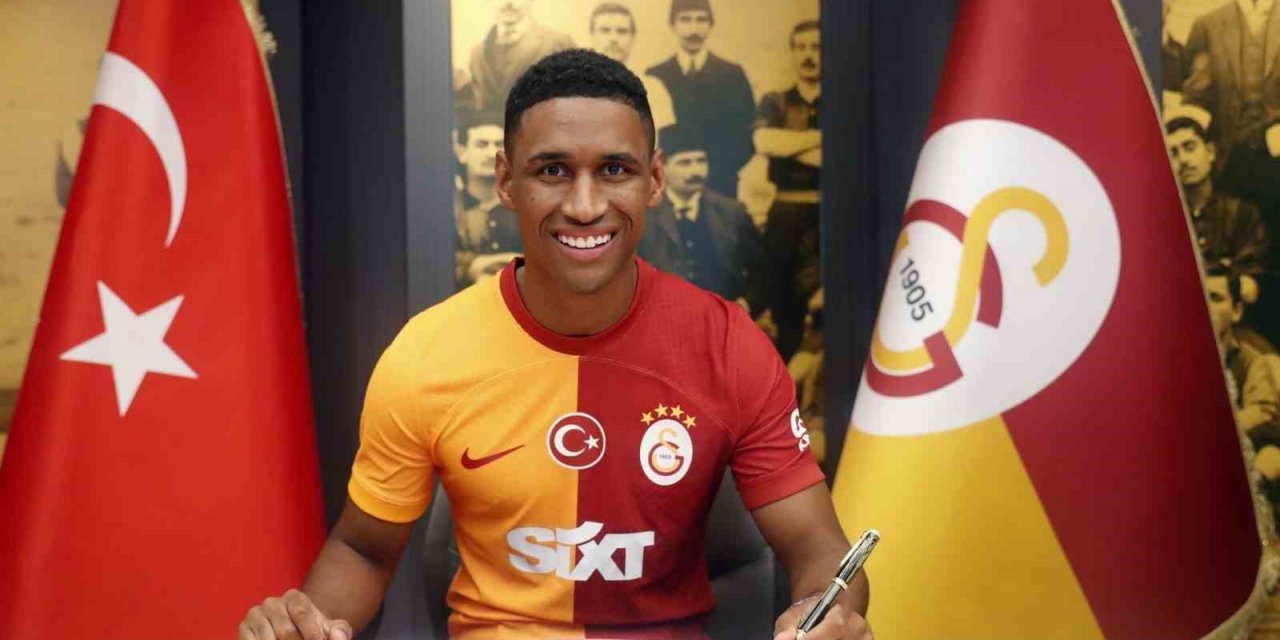 Galatasaray’da Tete’nin lisansı çıktı