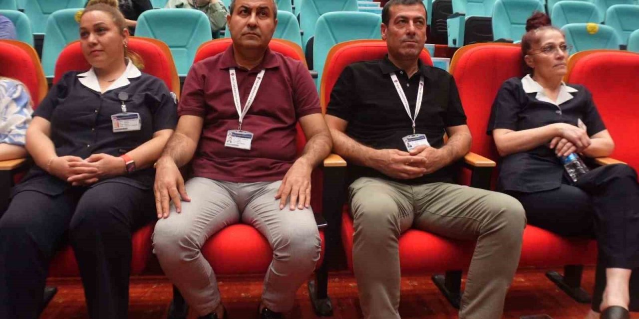 FÜ Hastanesi’nde ‘Stres, Kriz Yönetimi ve Tükenmişlik’ semineri verildi