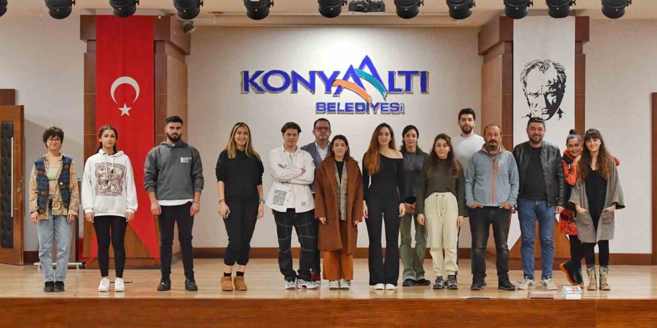 Konyaaltı Belediyesi’nden oyunculuk kursu