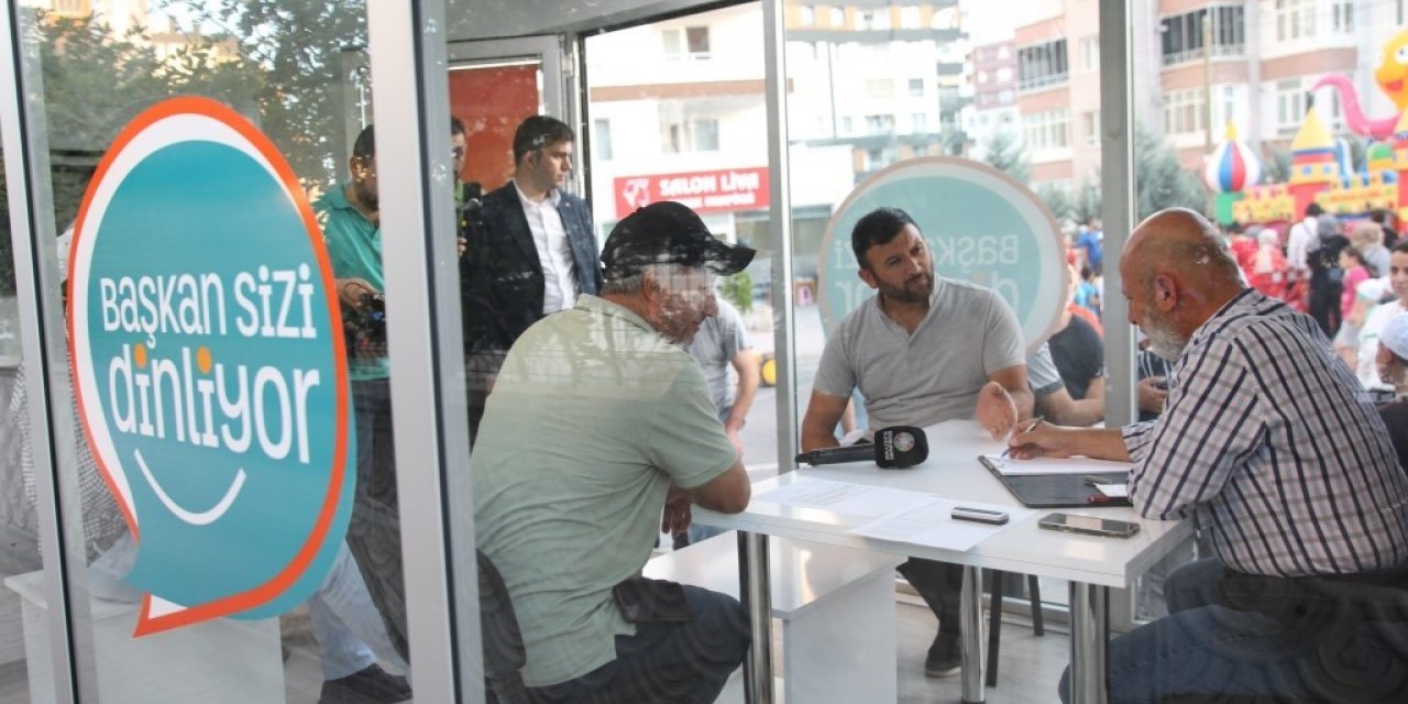 Başkan Çolakbayrakdar; “Her zaman olduğu gibi vatandaşlarımızla iç içeyiz”