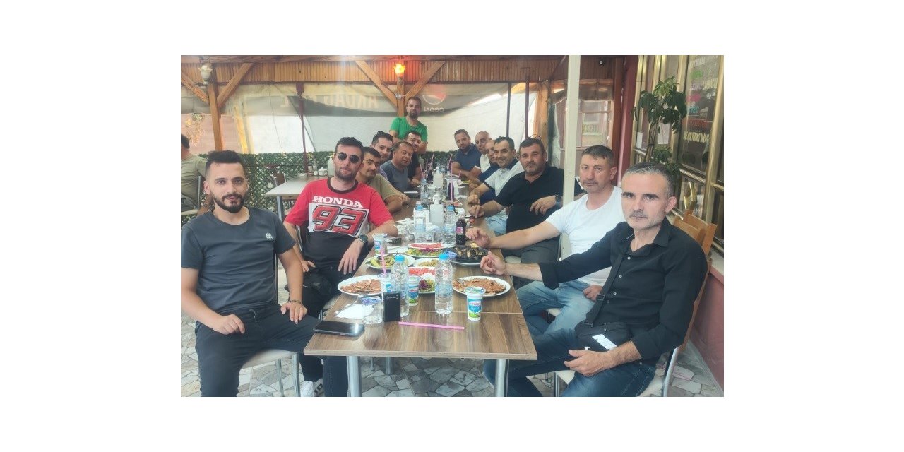 Tavşanlı’dan yola çıkan motosiklet grubu ilçeleri geziyor