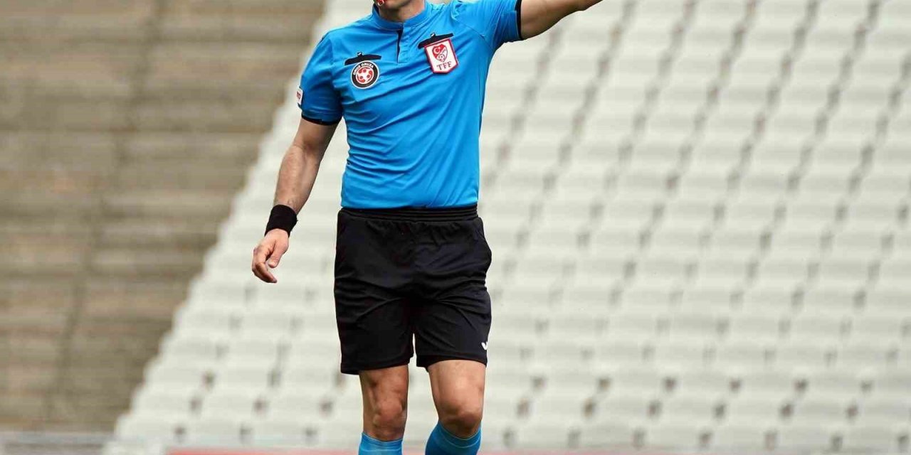 Sivasspor - Antalyaspor maçında Ümit Öztürk düdük çalacak