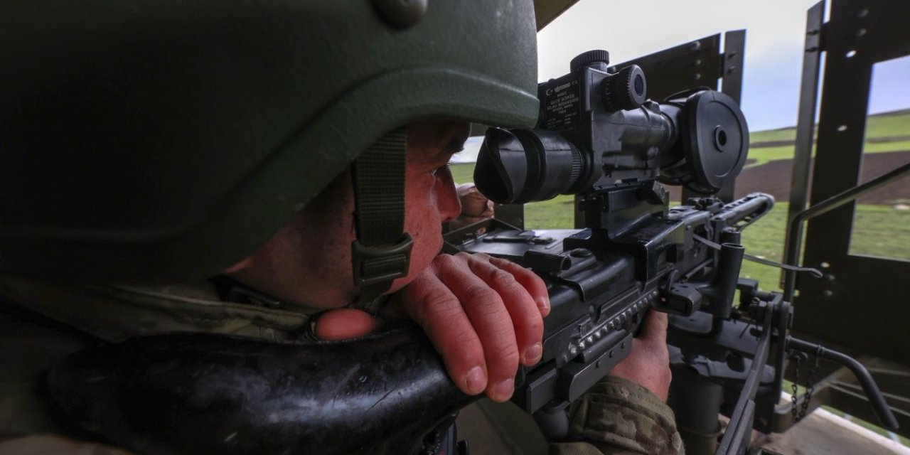 Türkiye’den Yunanistan’a yasa dışı yollarla geçmeye çalışan 13 kişi yakalandı