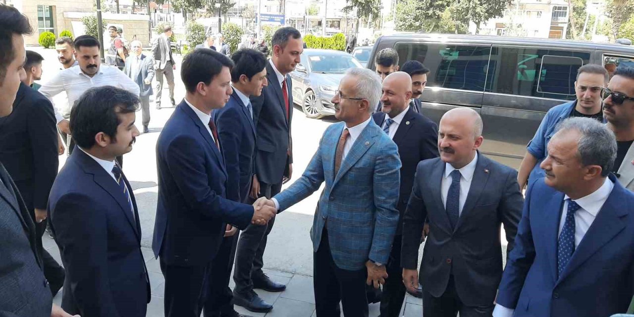 Bakan Uraloğlu: “Sizin normal hayata dönüşünüzü ne kadar hızlandırırsak o kadar mutlu olacağız”