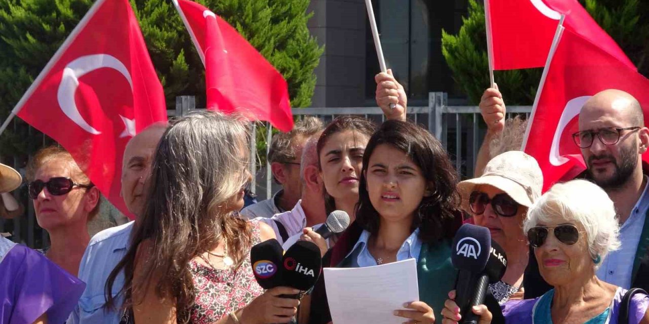 Cinsiyet değişikliği ameliyatına onay verdikleri iddiasıyla İstanbul Üniversitesi ve Tıp Etik Kurulu hakkında suç duyurusu