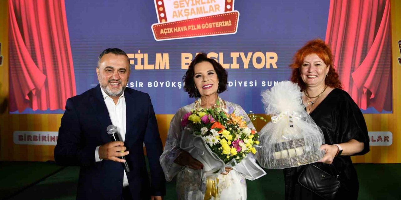 Bandırmalılar, Seyirlik Akşamlar’a büyük ilgi gösterdi