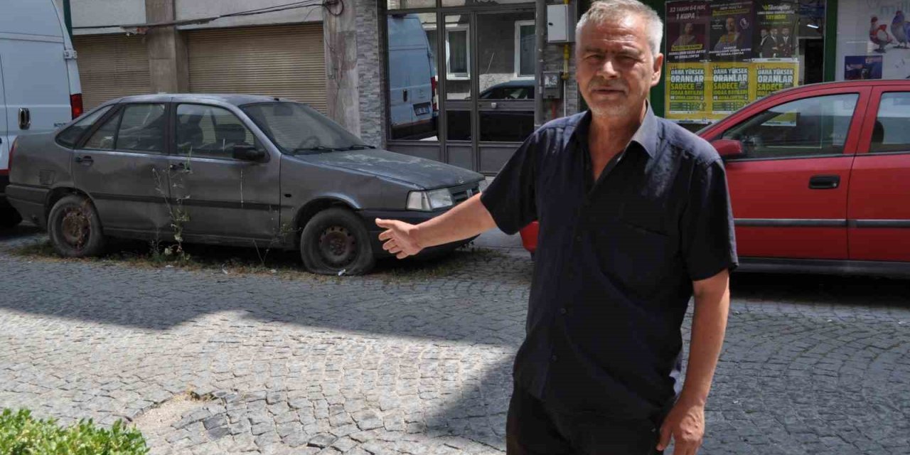 Şehit ailesine ait otomobili 10 yıldan beri hiç hareket etmedi