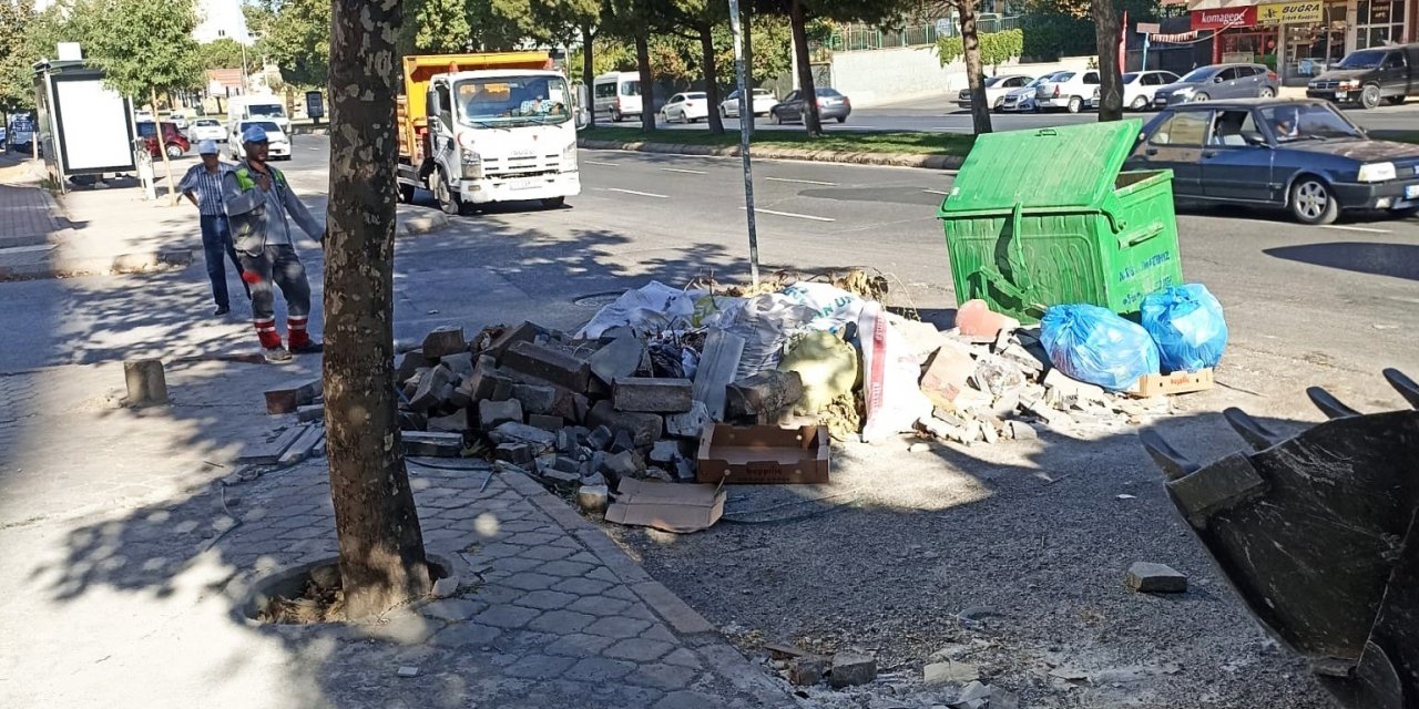 Kahramanmaraş’ta inşaat atıkları temizleniyor