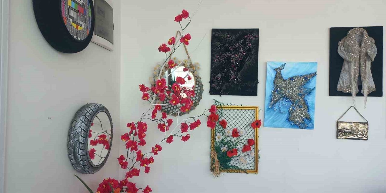 Beyoğlu’nda atık malzemeler sanata dönüşüyor