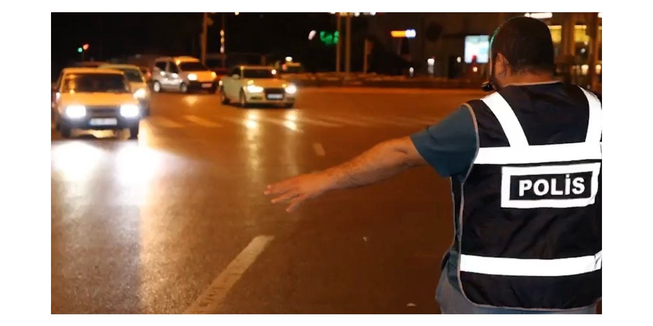 Kayseri’de 400 polis ile huzur uygulaması: 3 bin 420 kişi sorgulandı