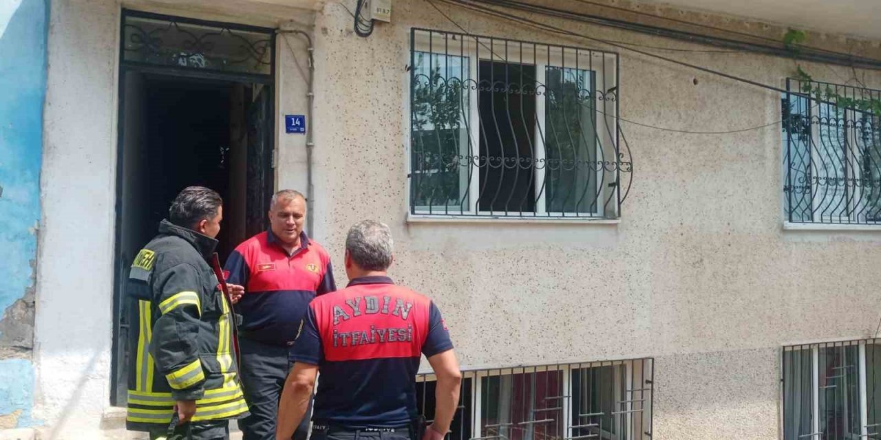 Küçük çocuğun ateşle oyunu yangına neden oldu