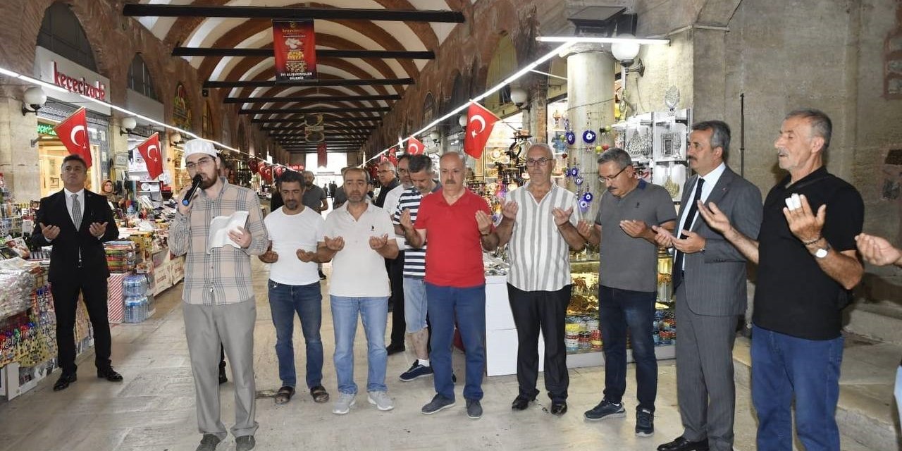 Edirne Valisi Sezer, asırlık Osmanlı geleneğini sürdürdü