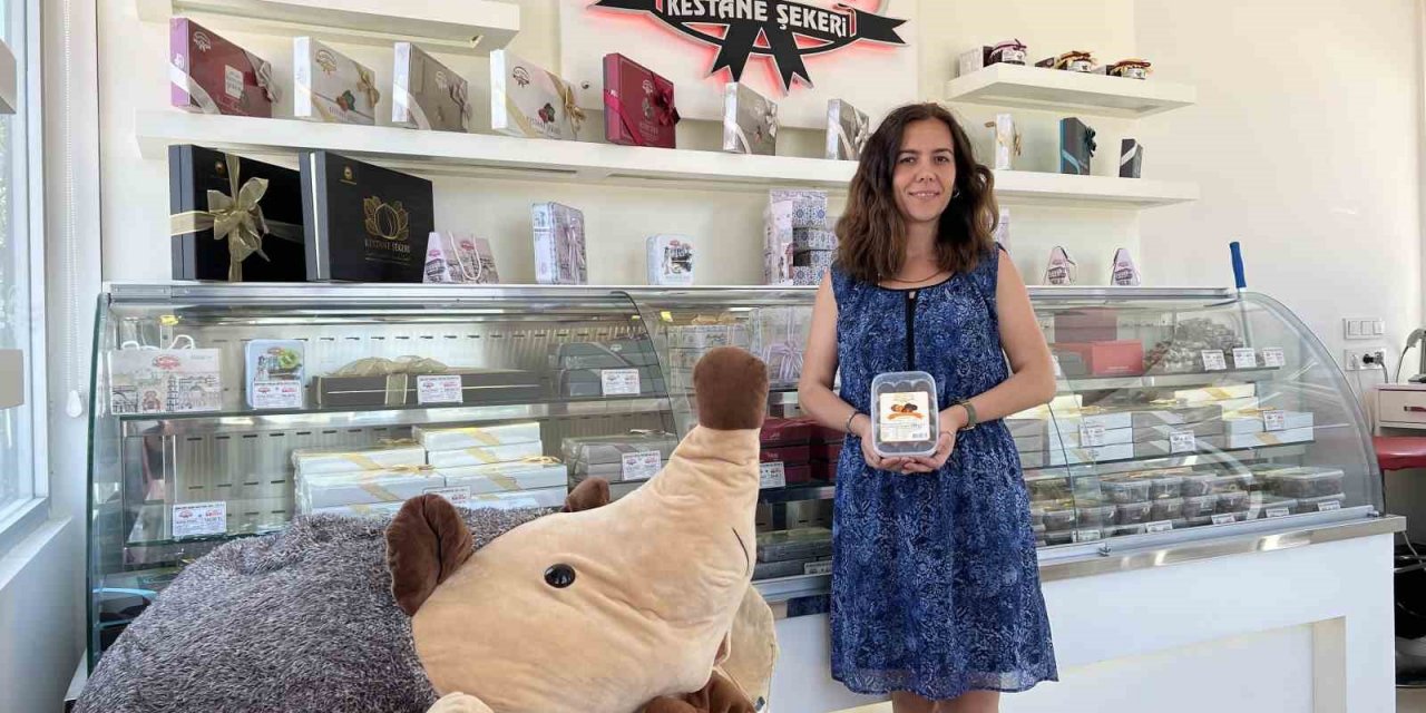 Kardelen’in ‘Portakallı’ kestane şekeri kasede