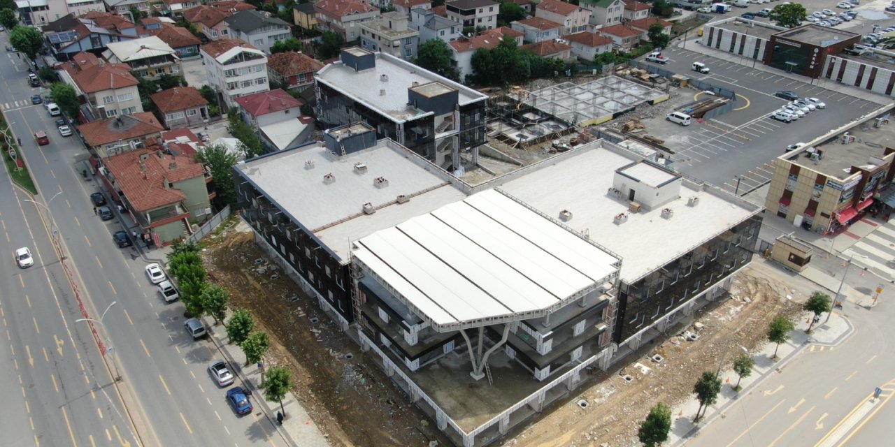 Ticaret Merkezi’ndeki iş yeri ve ofisleri ihaleye çıkıyor