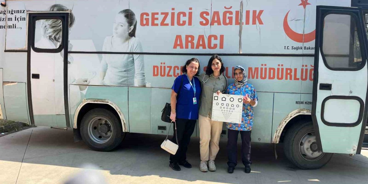 Aileler fındıkta, çocukları diş taramasında