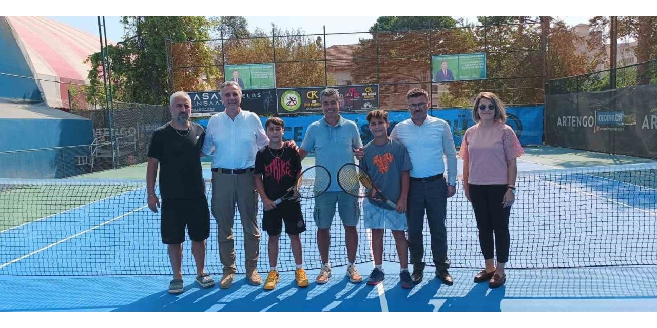 62 tenisçinin katılımıyla başladı