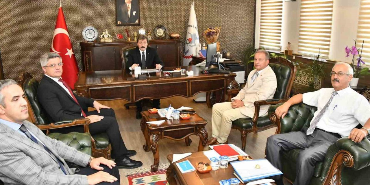 Vali Tavlı: “Önceliğimiz eğitim”