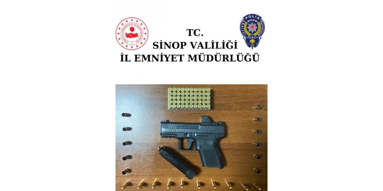 Sinop’ta şüpheli otomobilden ruhsatsız silah çıktı