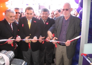 Adese market törenle hizmete açıldı