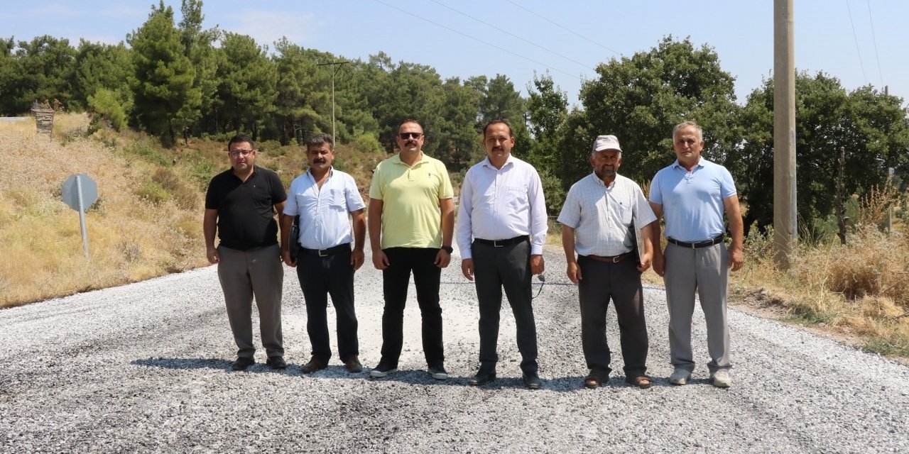 Yol çalışmaları, Gördesli muhtarları sevindirdi