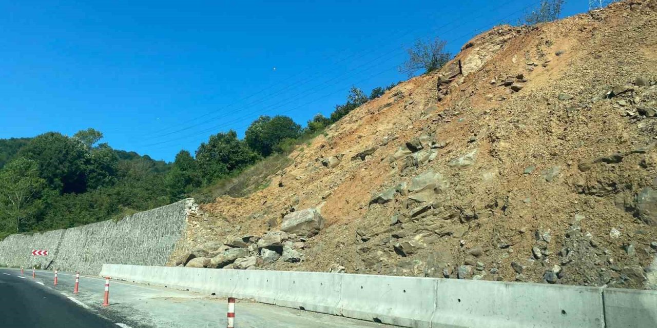 Heyelan sonrası çalışmalar sürüyor