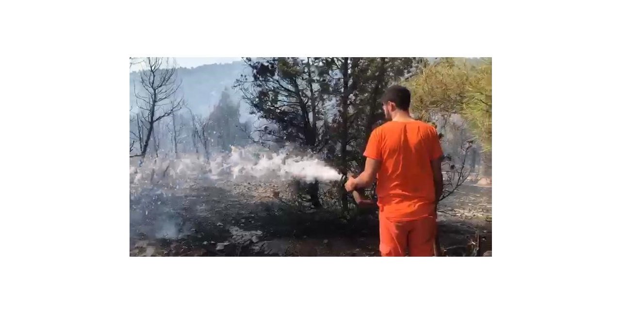Antalya’da bozuk ormanlık alanda yangın