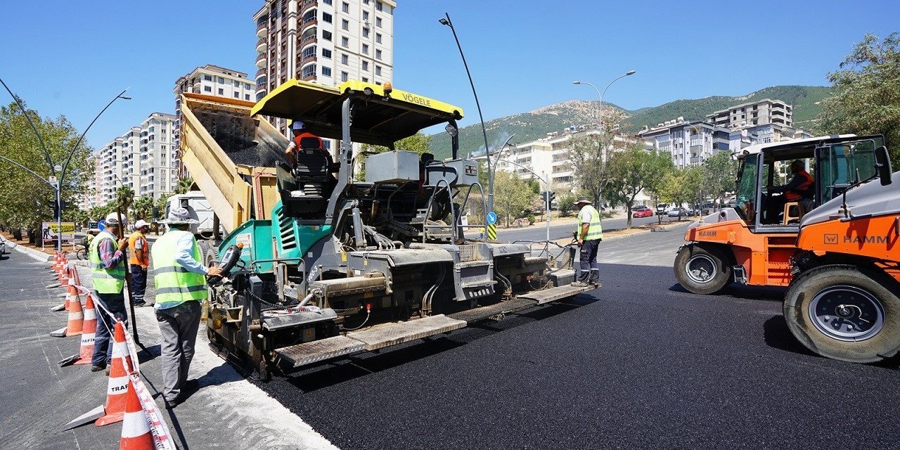 Binevlerde 4. etap asfalt çalışması başladı