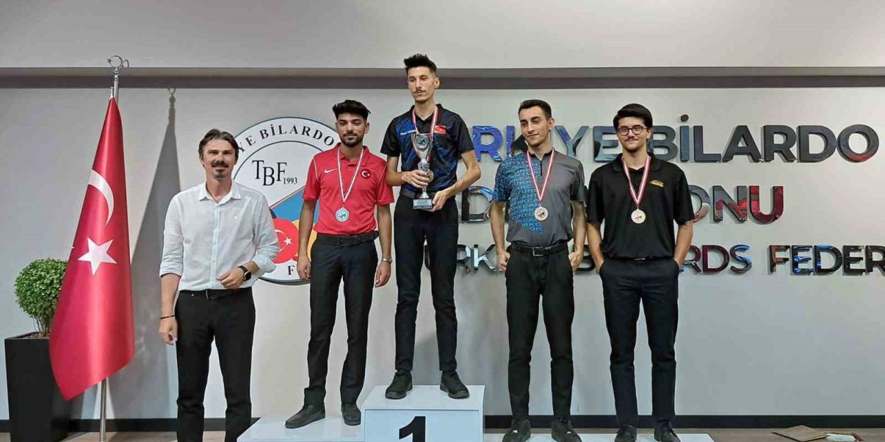 NEÜ’lü Türkcan Yıldırım, Türkiye Pool Bilardo Şampiyonası’nda 3. oldu